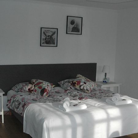 Bed & Breakfast De Vrijheid Ede Exteriör bild